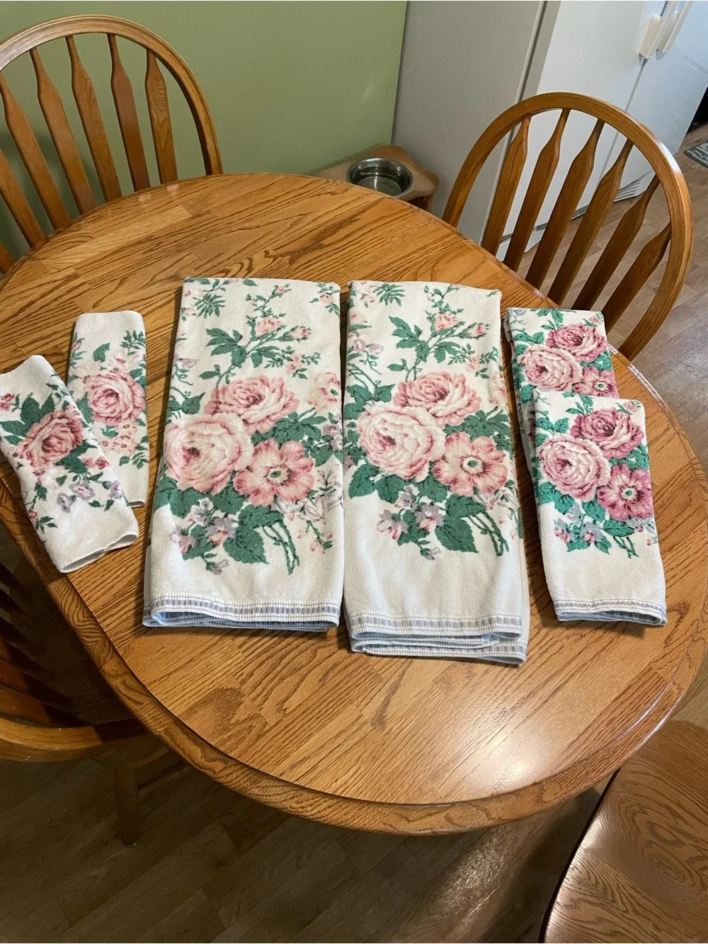 Floral Rose Print Bath Towel Set - Cream and Pink